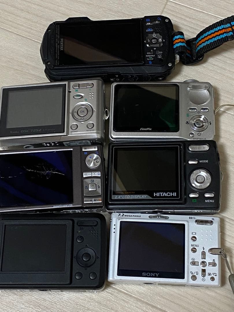 デジタルカメラ 7個