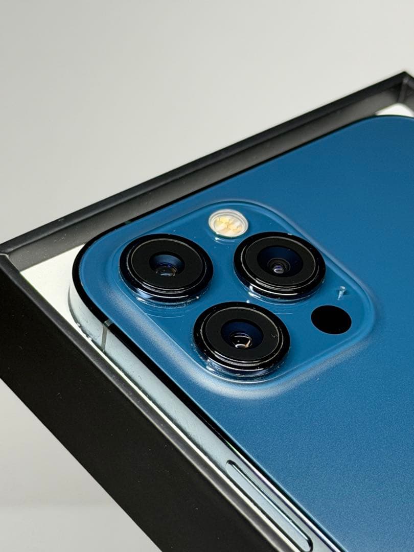 iPhone12 ProMax 12GB バッテリー新品　ケース付き