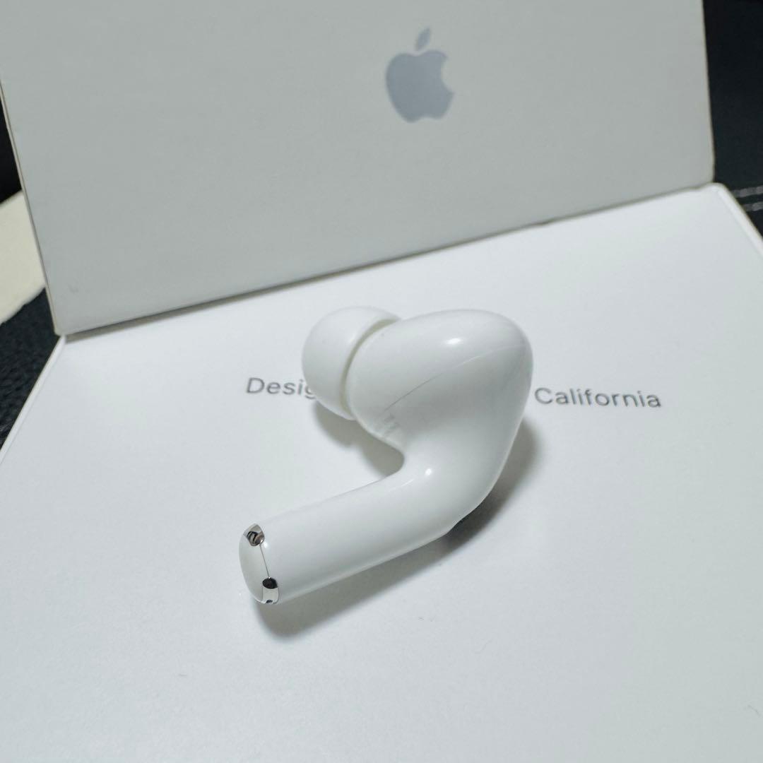Apple AirPods Pro 第2世代 右耳のみ 67