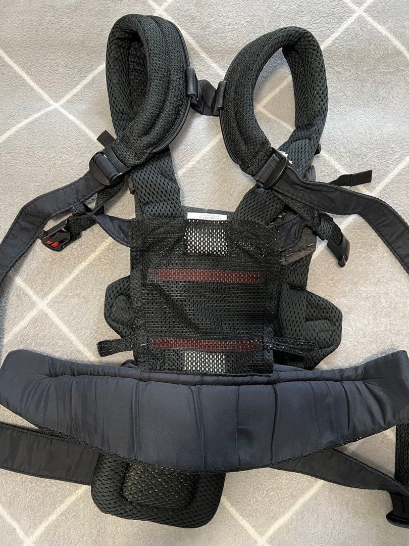 ベビービョルンハーモニー黒