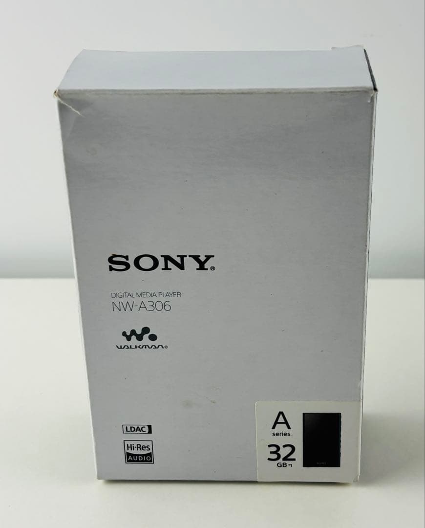 ほぼ新品 ソニー ウォークマン NW A306 初音ミク 32GB 16周年記念