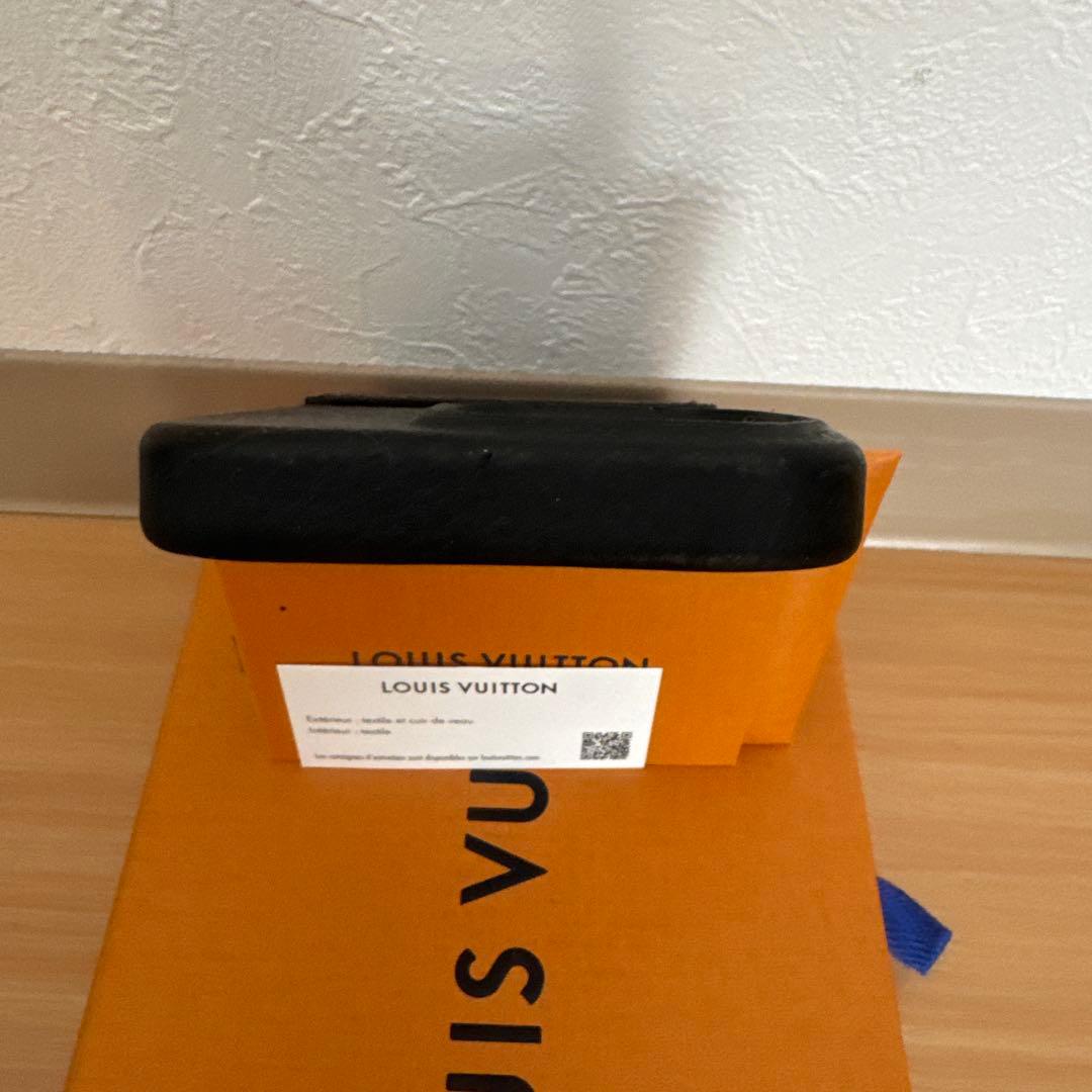 ルイヴィトン モノグラム iPhone15Pro バンパー　ケース　付属品付き