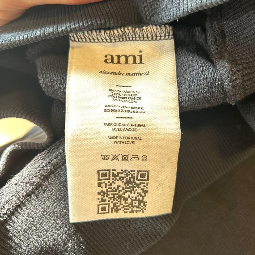 アミパリス　スウェット　AMI DE COEUR SWEATSHIRT