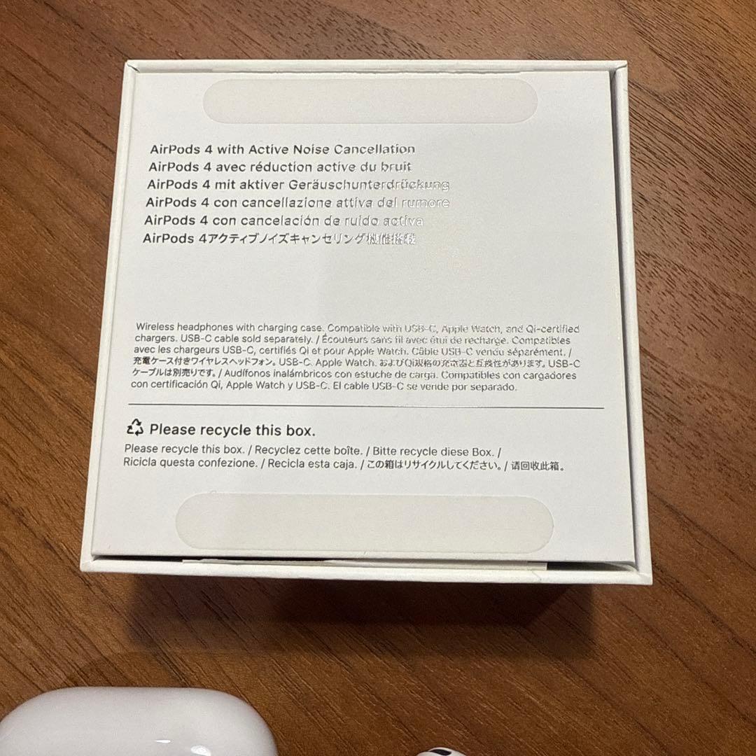 AirPods 4 本体 (第4世代) + ESR充電ケース