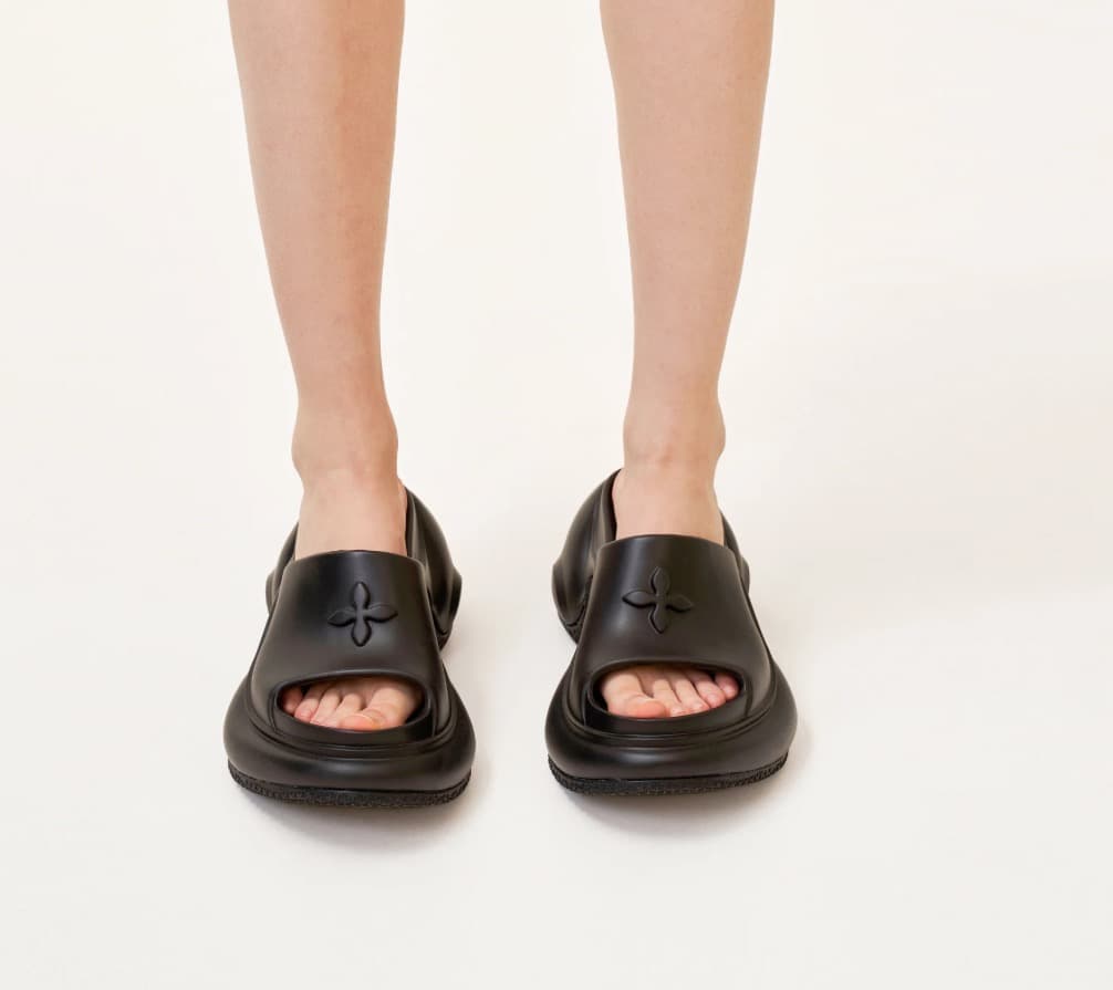 新品未使用 SMFK ブラック サンダル 厚底 ハイヒール