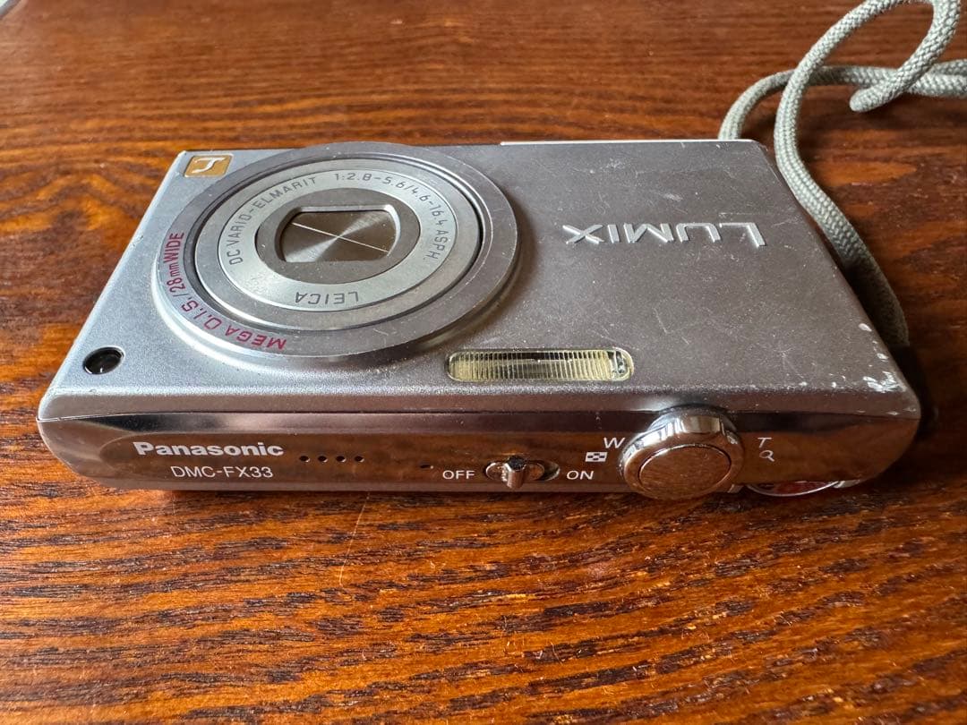 パナソニックLUMIX DMC-FX33 コンパクトデジタルカメラ　バッテリー付