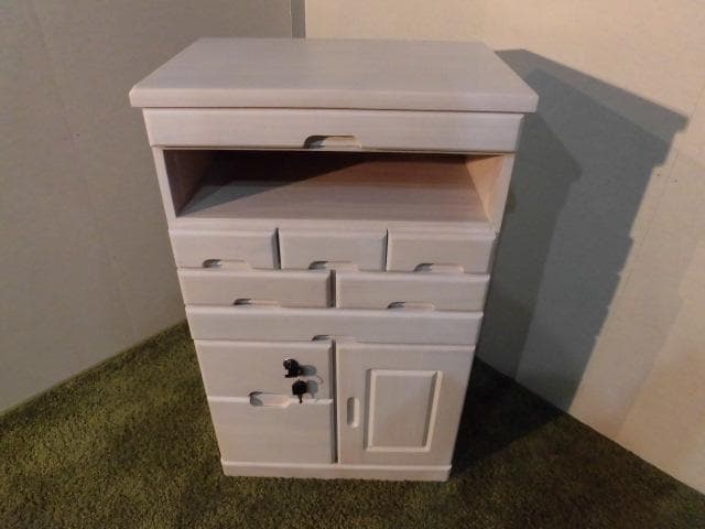 【送料無料・新品】天然木【桐】引出いっぱい★マルチキャビネットチェスト【鍵付】