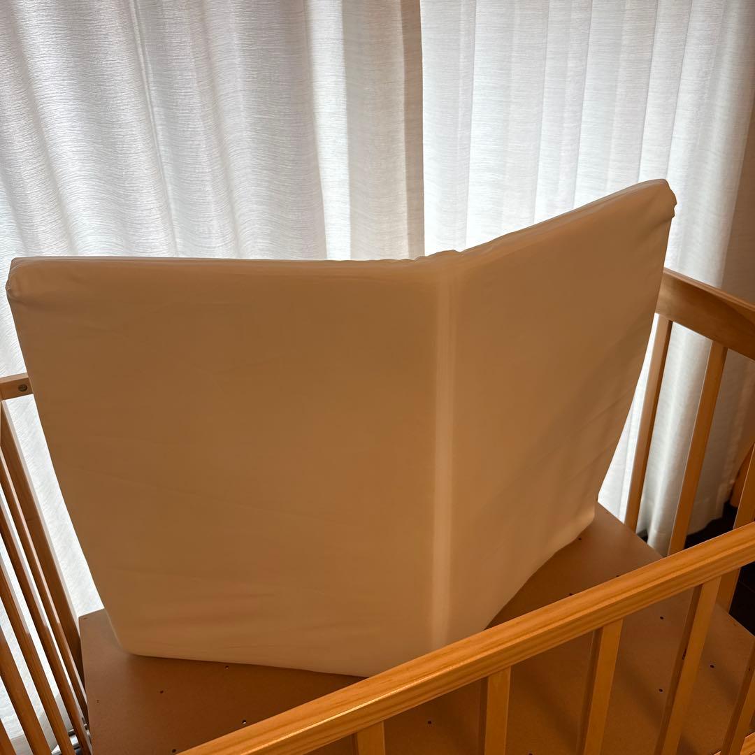 西松屋　スライド式　60×90 ベビーベット　折りたたみマットレス付