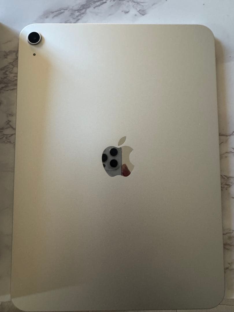 Apple iPad シルバー 本体 充電器付き