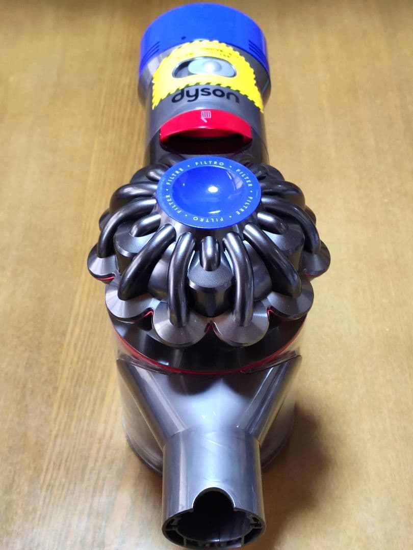 ダイソンV8 SV10 掃除機＋マキタ18vアダプターセット 分解清掃済み動作品