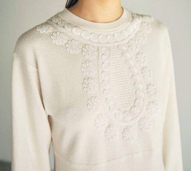 新品 グレースコンチネンタル エスニック刺繍ニットワンピース ホワイト 36