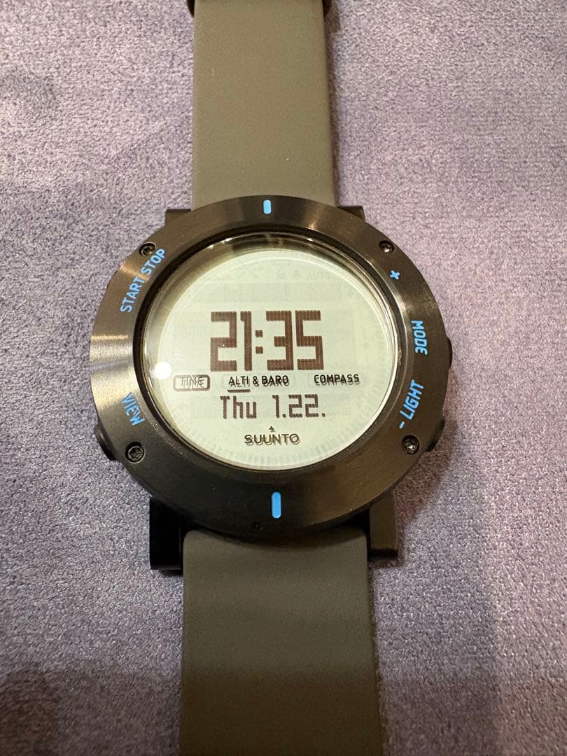 SUUNTO スント　コアクラッシュ　ブルー