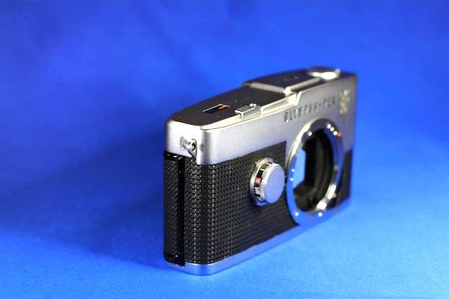 オリンパス　Olympus-PEN F 整備済み　完動品
