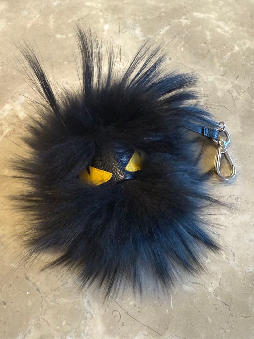 【美品】FENDI モンスター　ファー　チャーム　ブラック