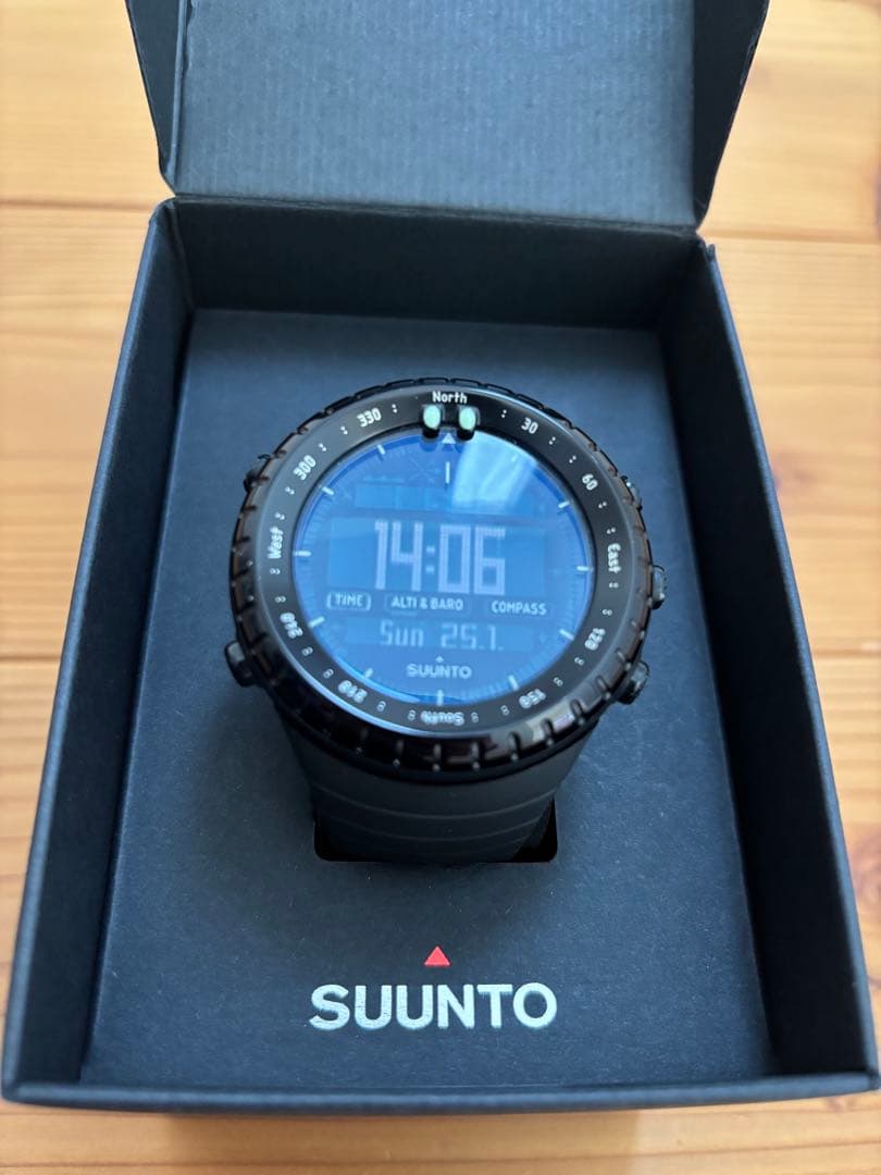 SUUNTO CORE スントコアオールブラック 美品 箱 付属品付き