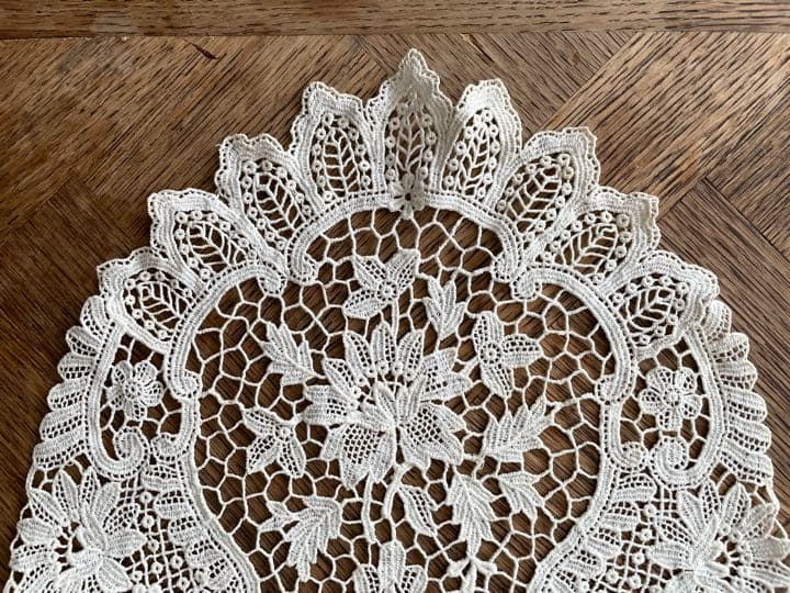 grotan 　ベネチアンレース　手編みドイリー