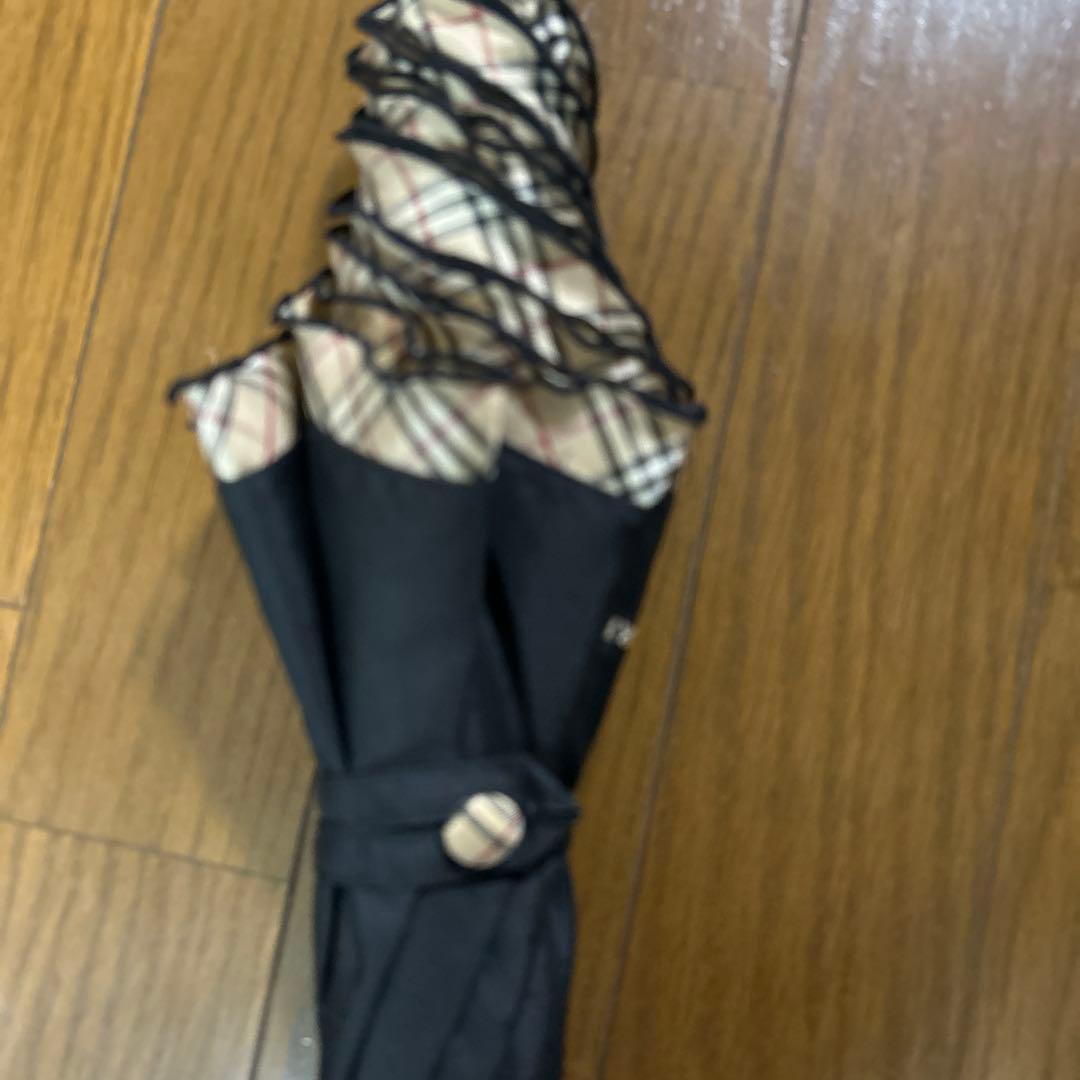 ●BURBERRYバーバリー　ブラック　フリル　ノバチェック長傘　未使用●