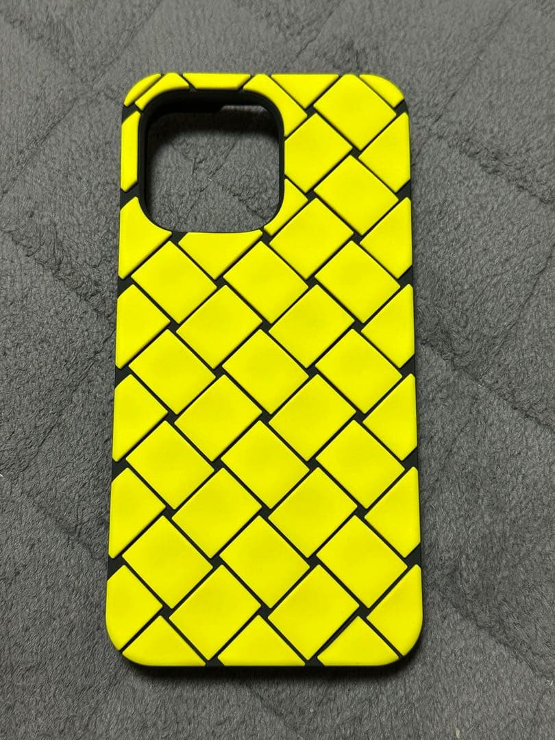 美品！BOTTEGA VENETA iPhone 14 Pro Maxケース