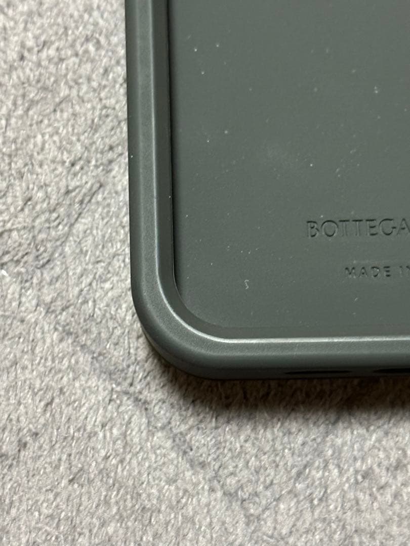 美品！BOTTEGA VENETA iPhone 14 Pro Maxケース