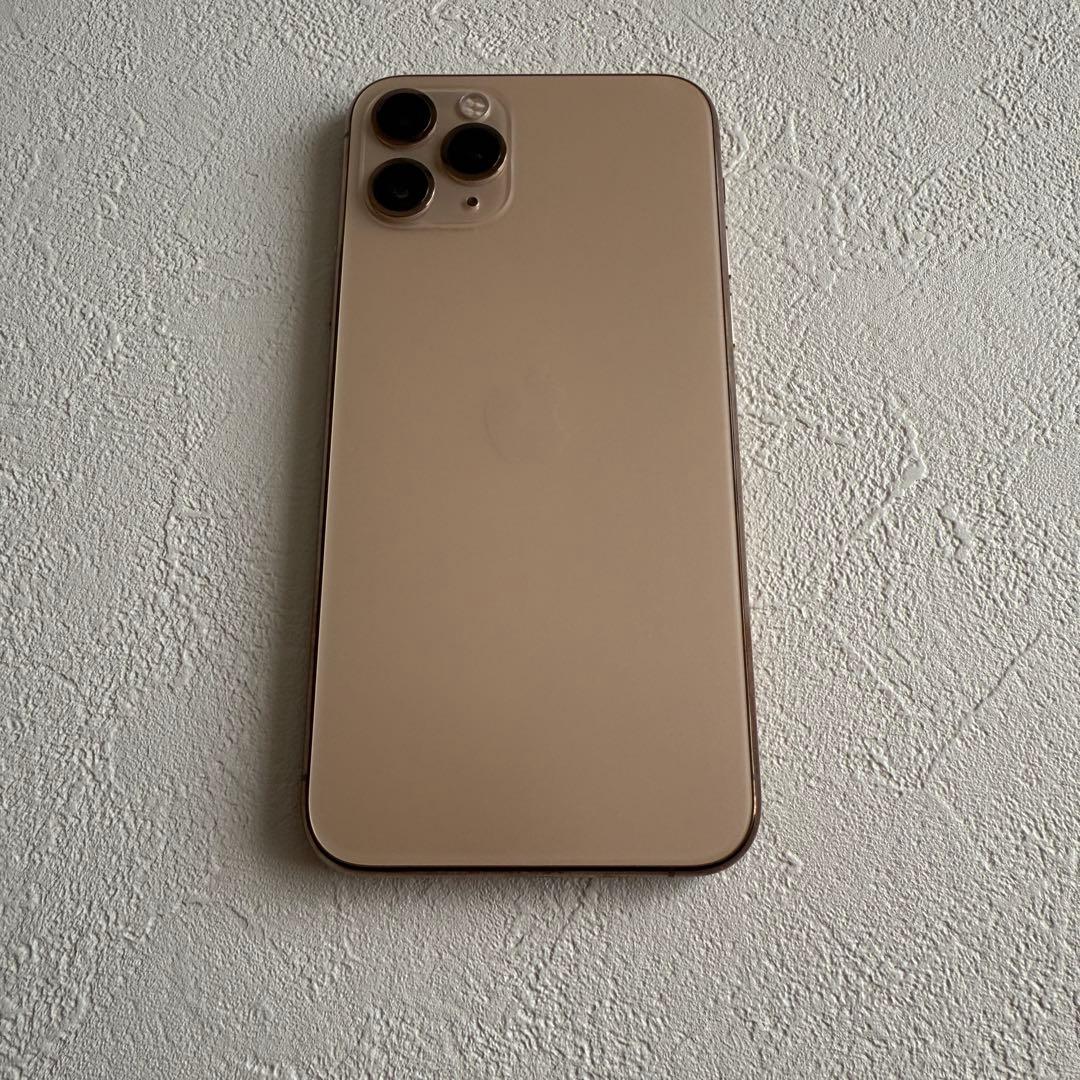 【中古美品】iPhone 11 Pro 256GB ゴールド 本体