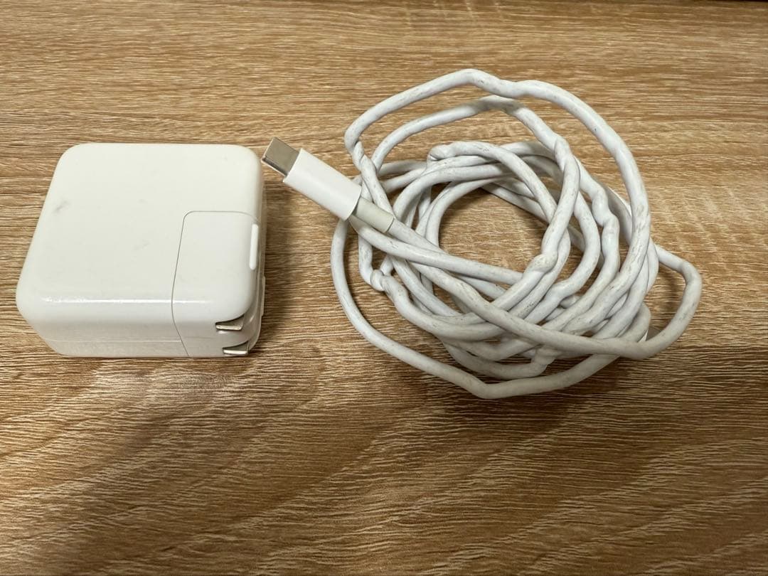 美品 Apple MacBook Air 2020 MWTJ2J/A