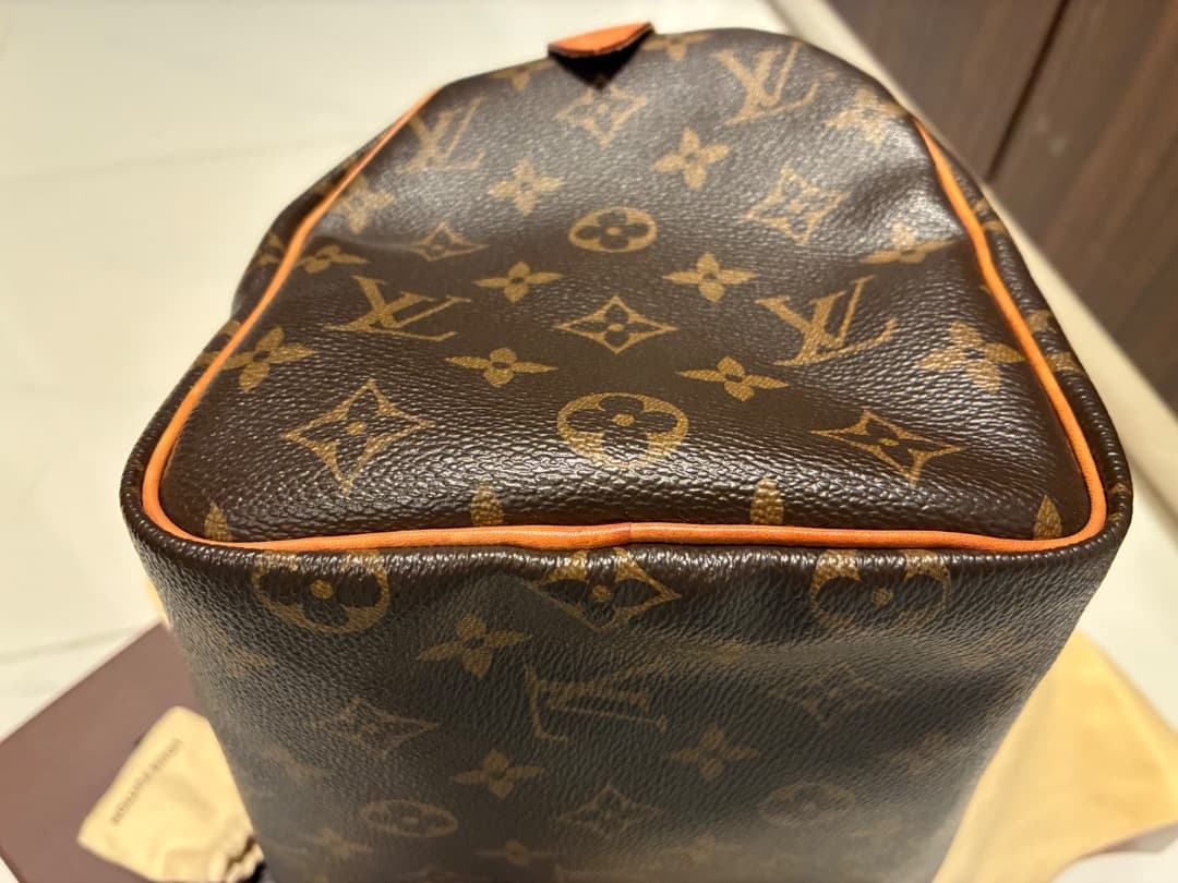 LOUIS VUITTON ルイヴィトン　スピーディ25