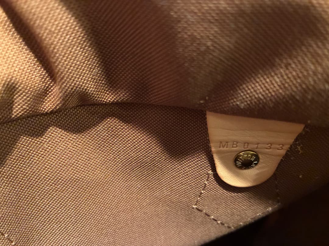 LOUIS VUITTON ルイヴィトン　スピーディ25