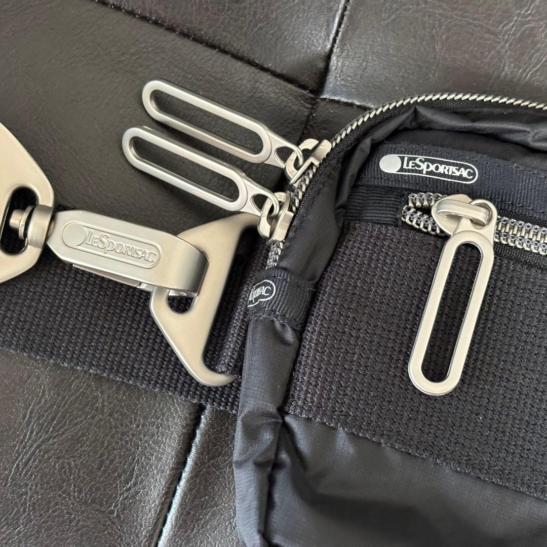 【極美品】LeSportsac ESSENTIAL RECT XBODY1390