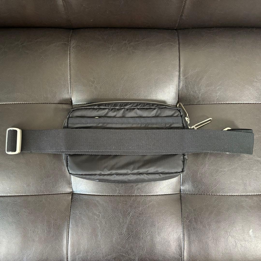 【極美品】LeSportsac ESSENTIAL RECT XBODY1390