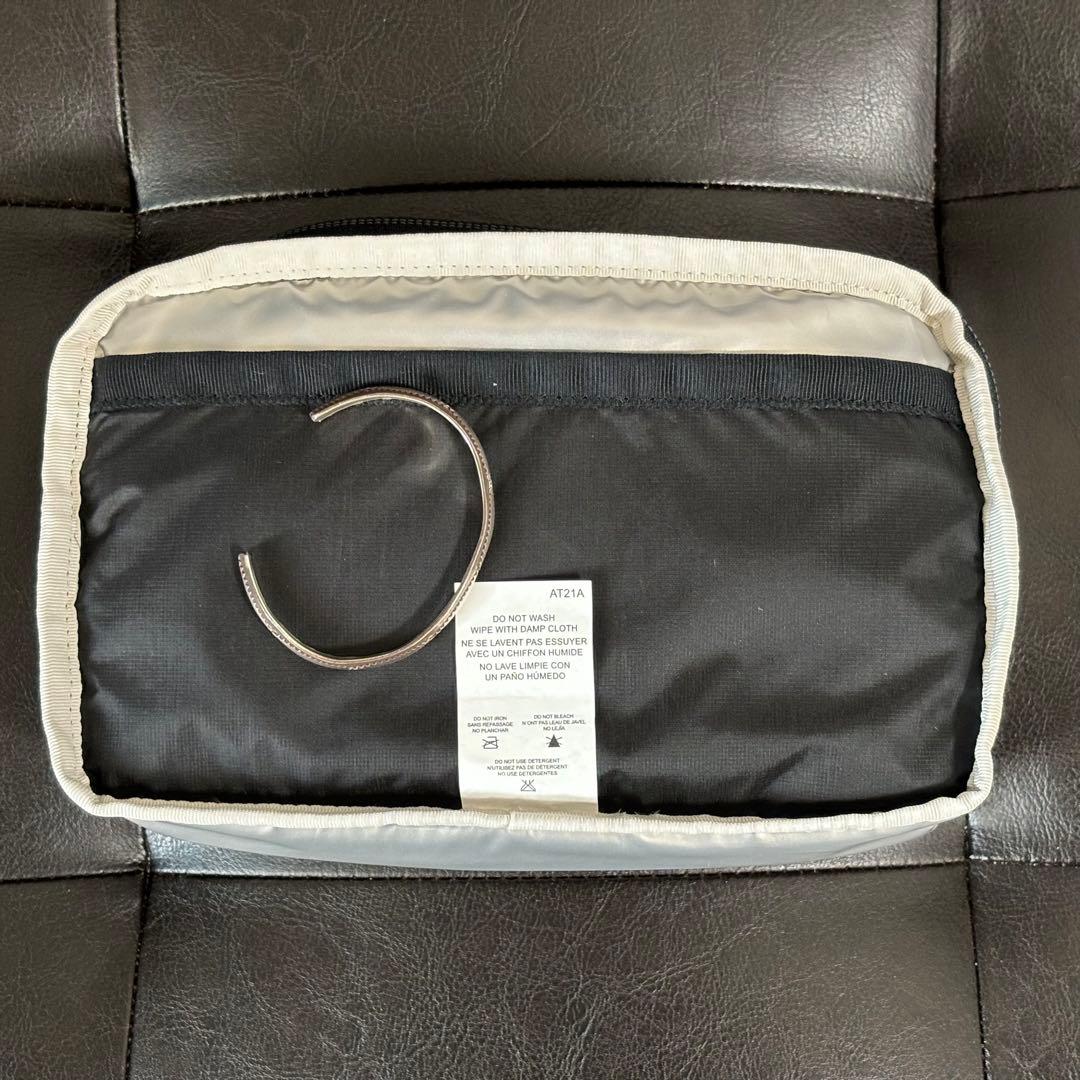 【極美品】LeSportsac ESSENTIAL RECT XBODY1390