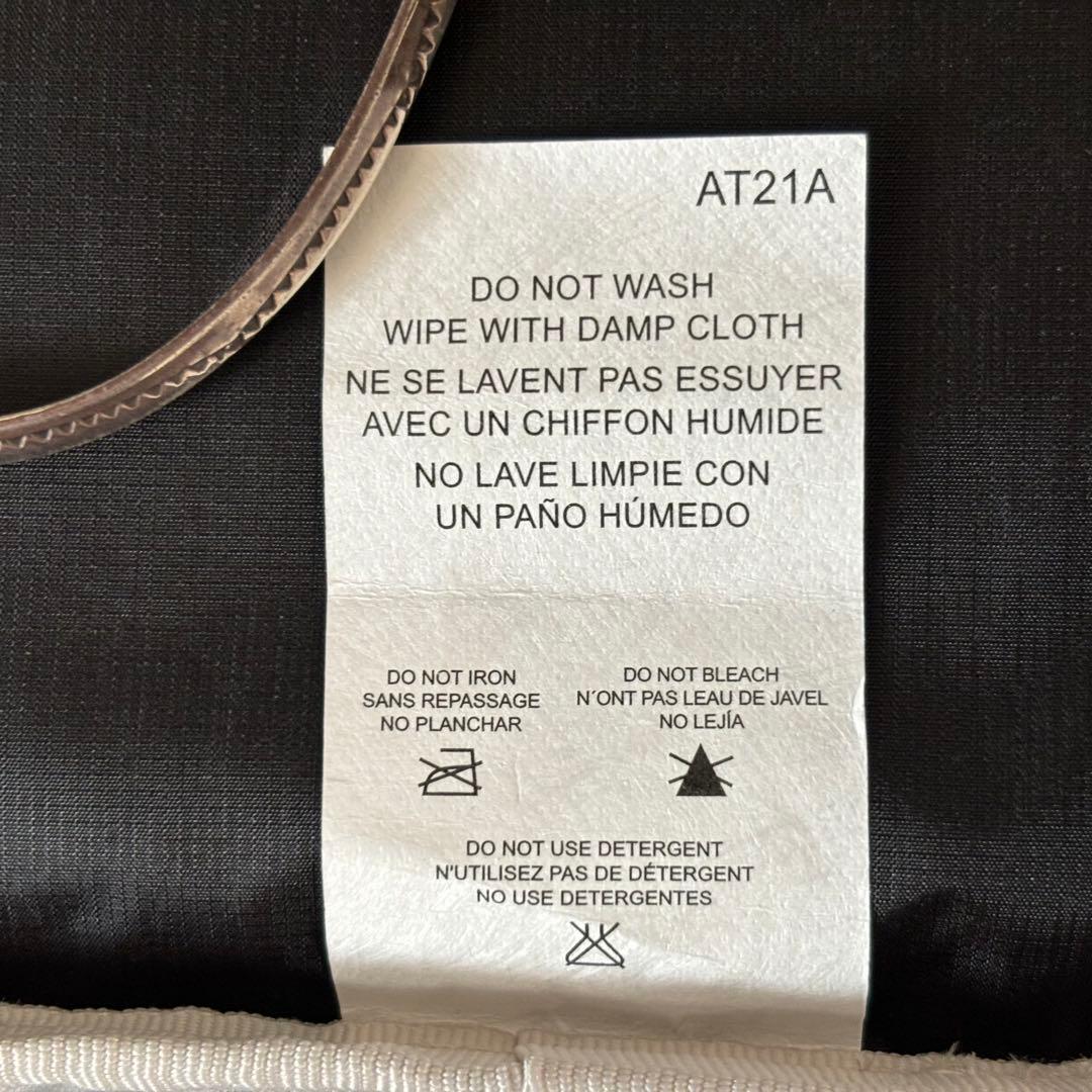 【極美品】LeSportsac ESSENTIAL RECT XBODY1390