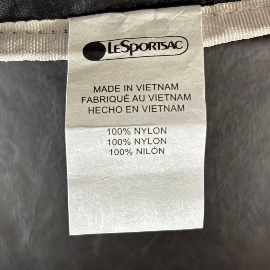 【極美品】LeSportsac ESSENTIAL RECT XBODY1390
