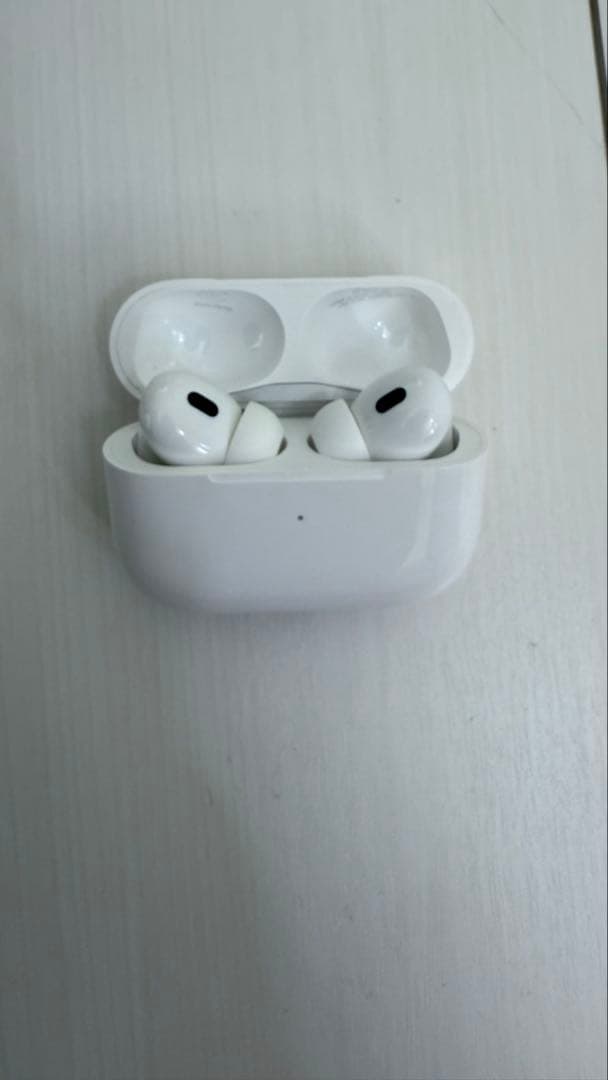 Apple MagSafe充電ケース付きAirPods Pro 2 A3048