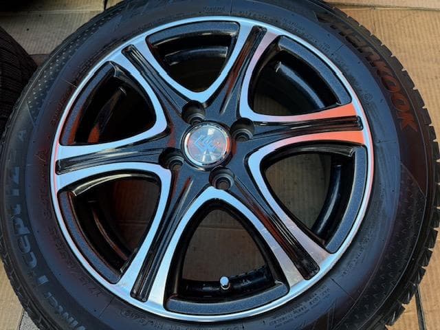 アクア ヴィッツ フィット スタッドレスセット 175/65R15 2019年製