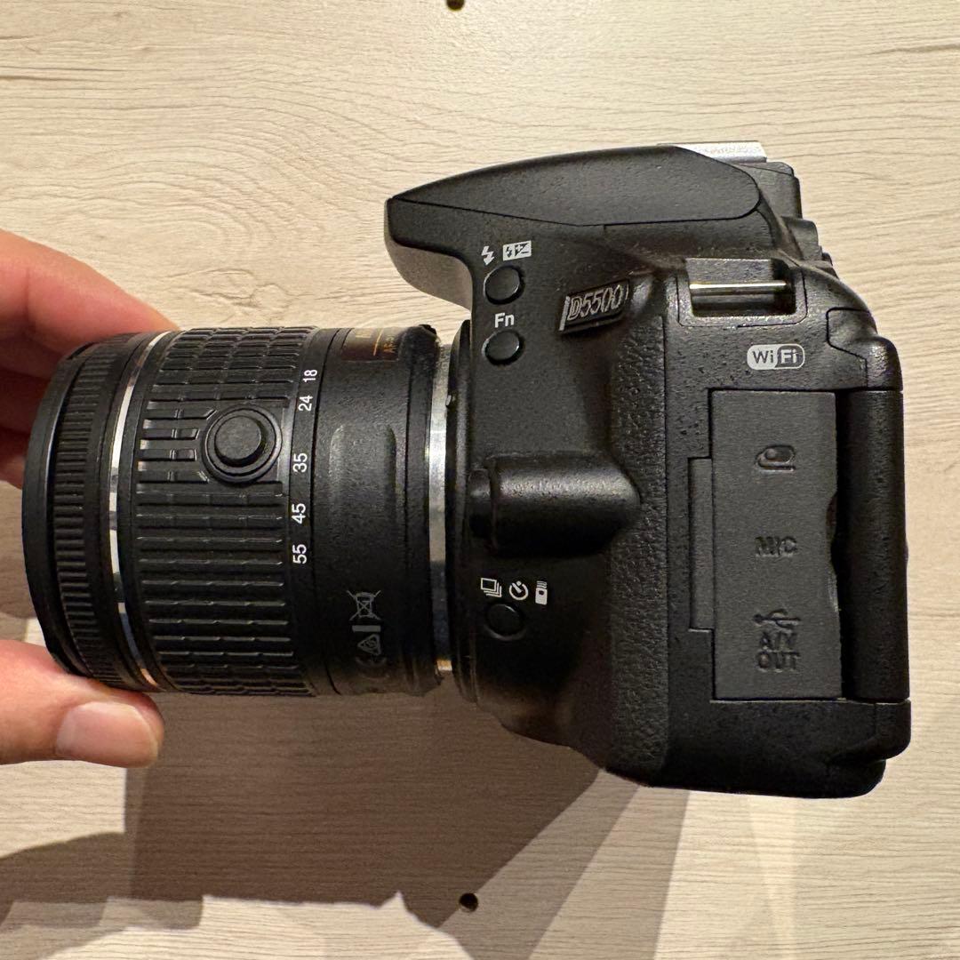 Nikon D5500＋レンズ2本（単焦点 35mm f/1.8G ＆ ズーム）