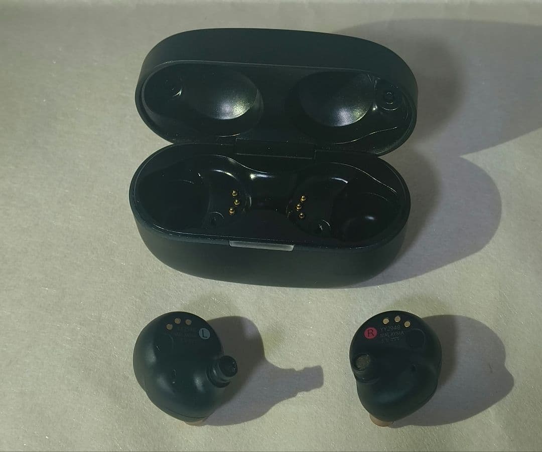 SONY WF-1000XM4 ワイヤレスイヤホン　AZLA　イヤーピース付き