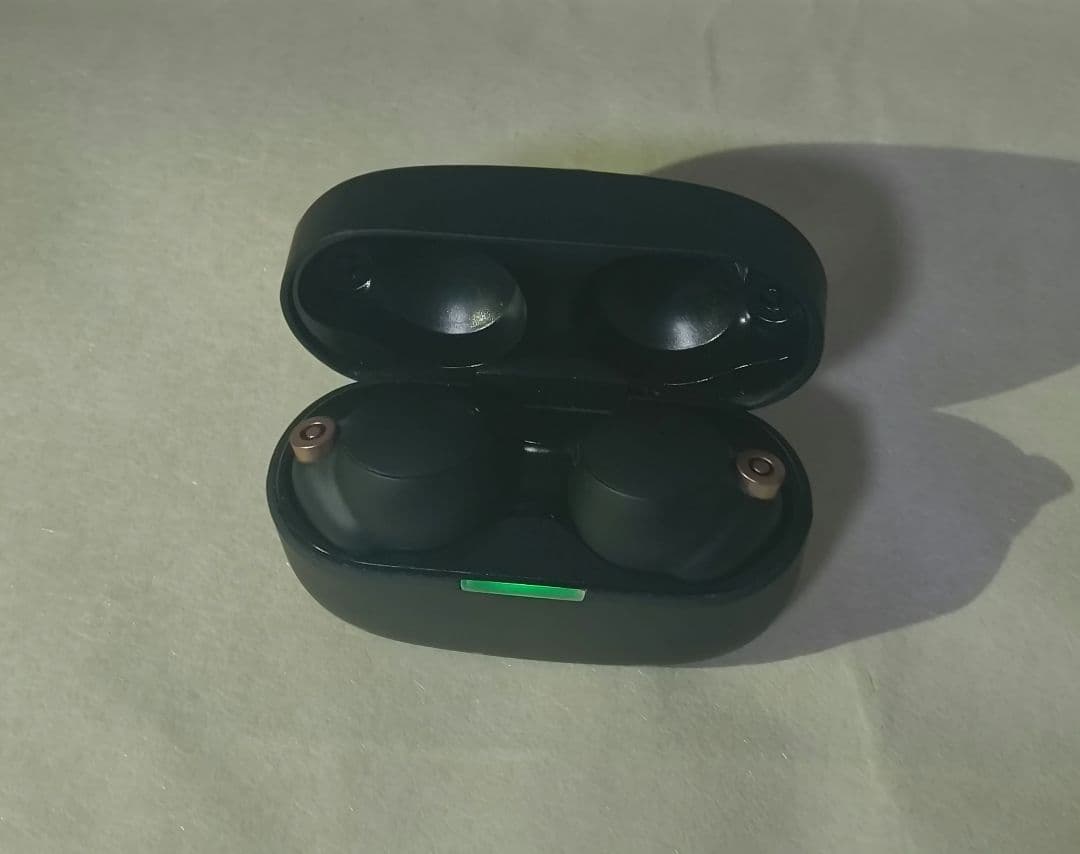 SONY WF-1000XM4 ワイヤレスイヤホン　AZLA　イヤーピース付き