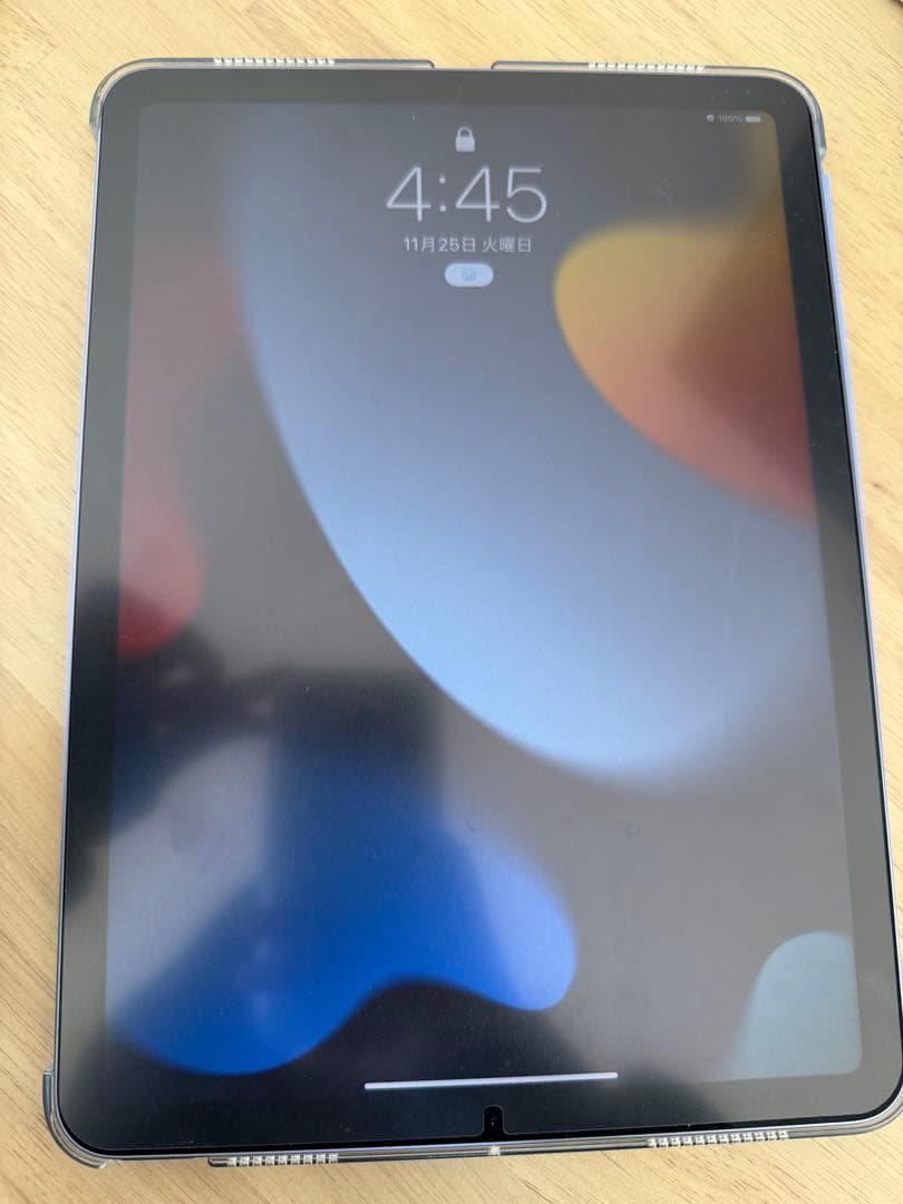 Apple iPad 本体　ケース付き