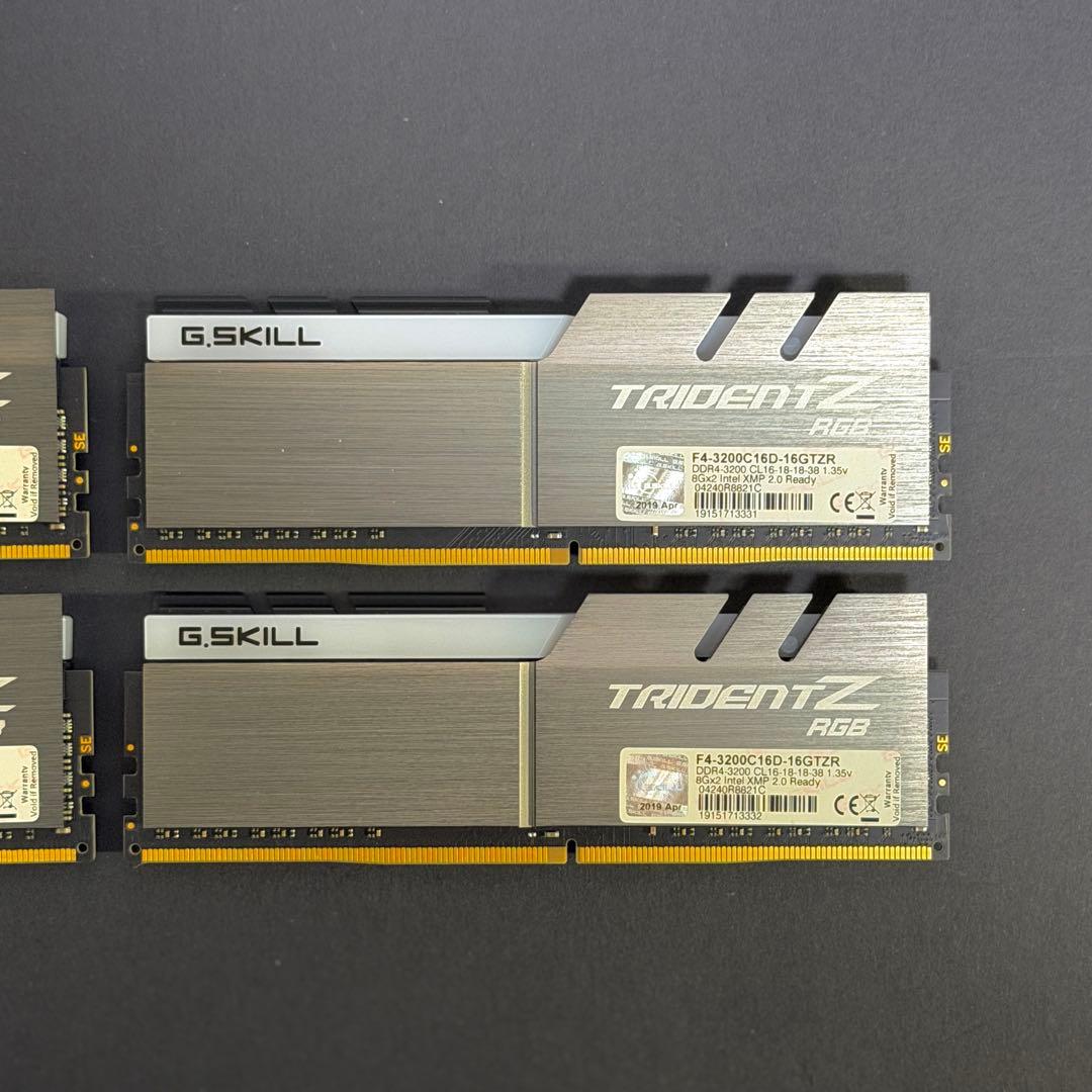 メモリー G.SKILL Trident Z RGB 32GB (8GBx4) DDR4