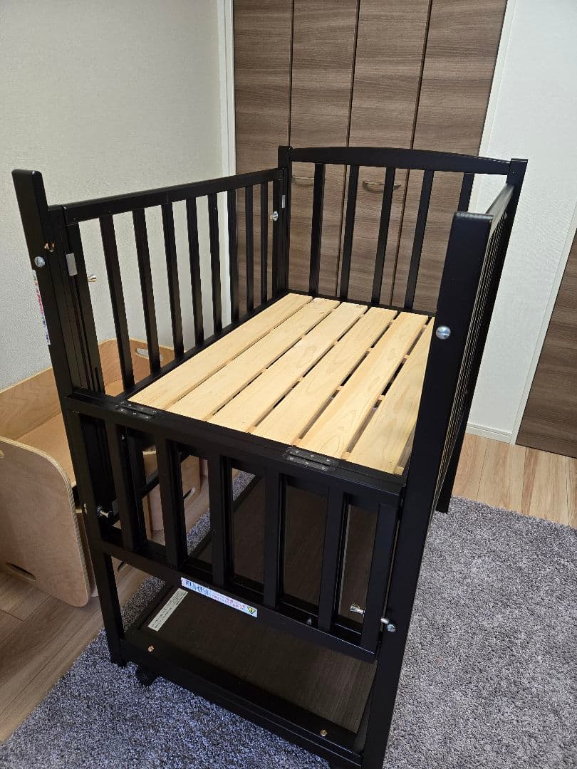 【ヤマサキ】ハイタイプ　ミニツーオープンベビーベッド　マットレス・ベッドガード付