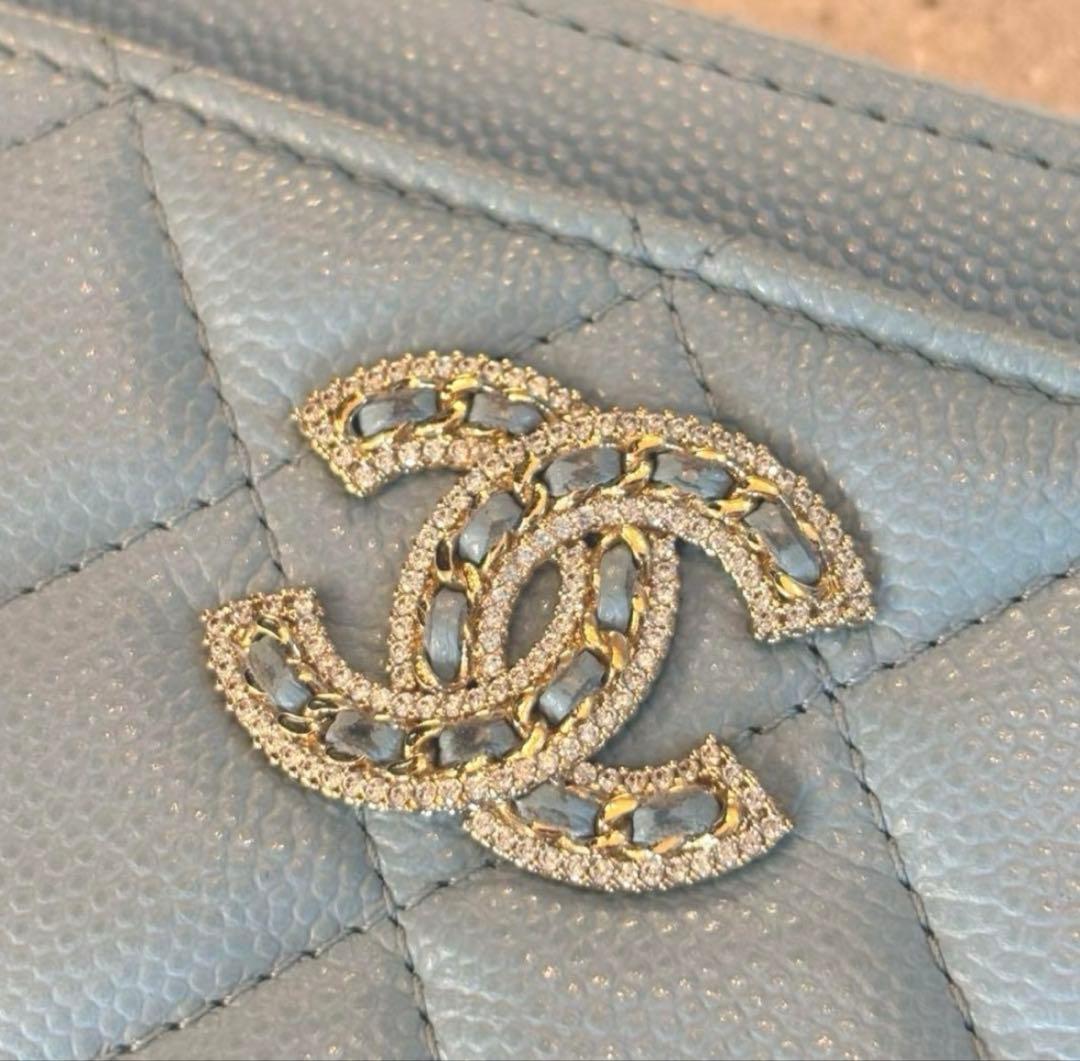 CHANEL シャネル　ベビーブルー　ジップパース　マトラッセ
