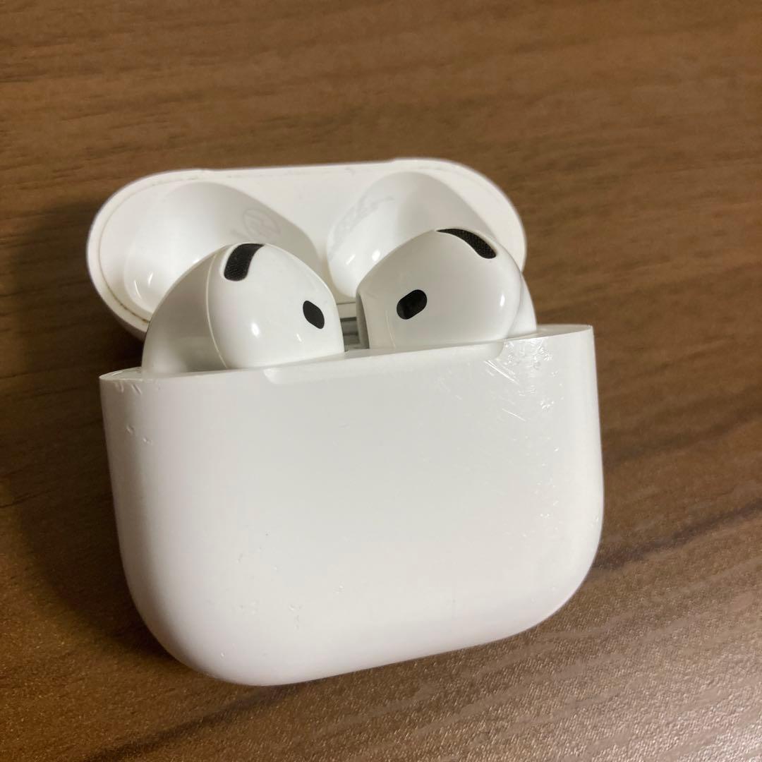 AirPods4本体 ホワイト
