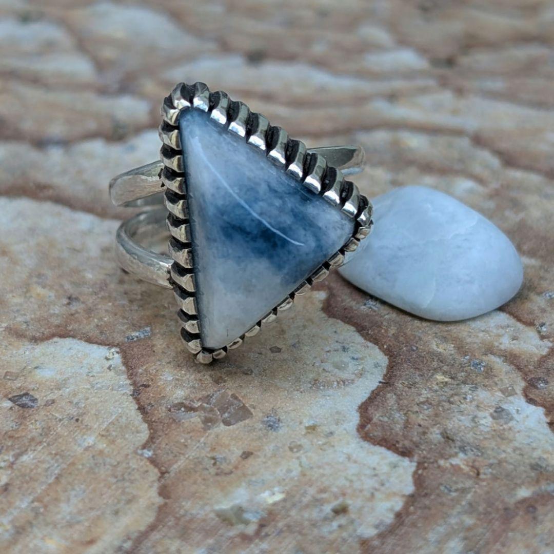 ハンドメイドの入りコン沢翡翠リング　コン沢リング　一点物