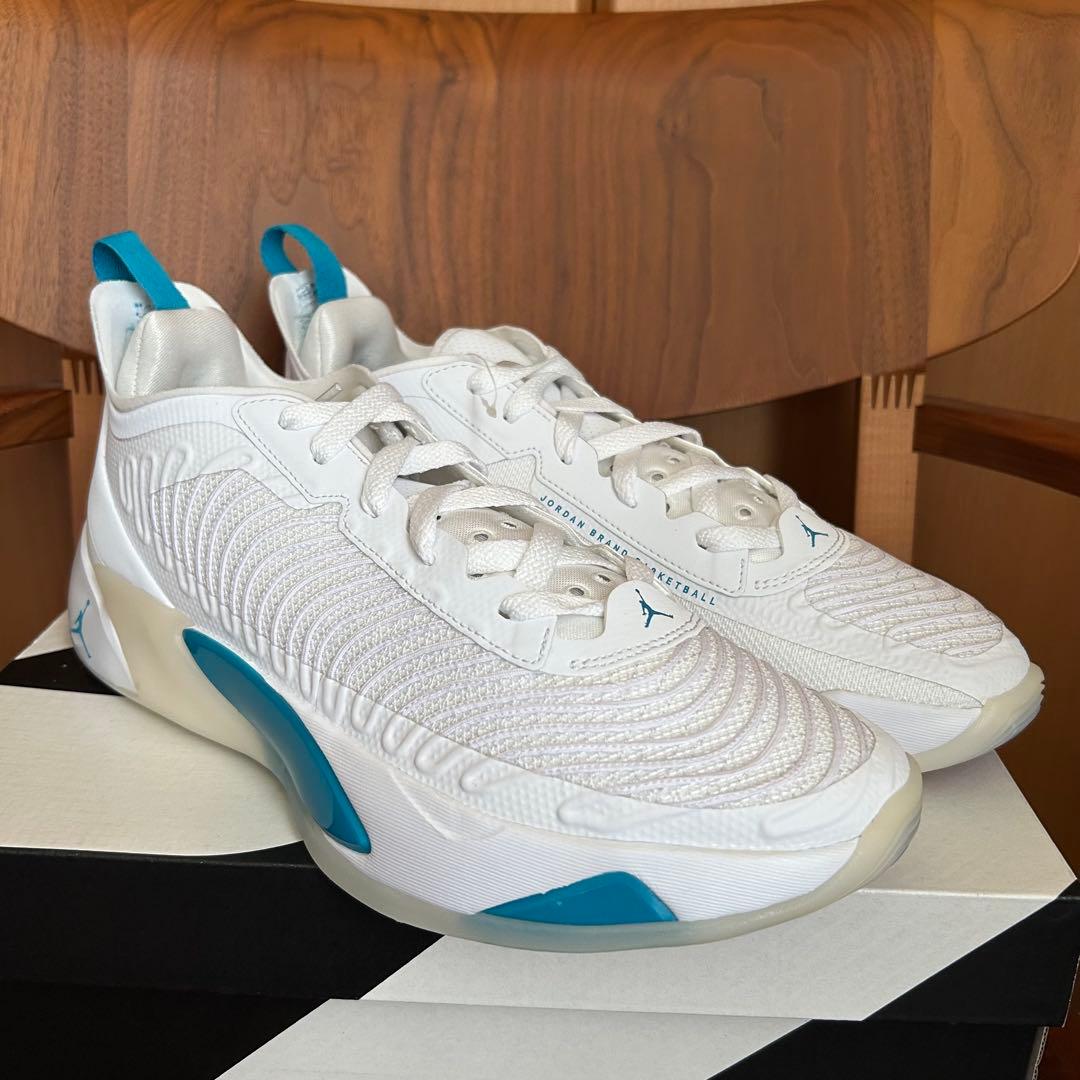 新品未使用 ジョーダン ルカ1 luka1 PF \"ネオ ターコイズ 28cm