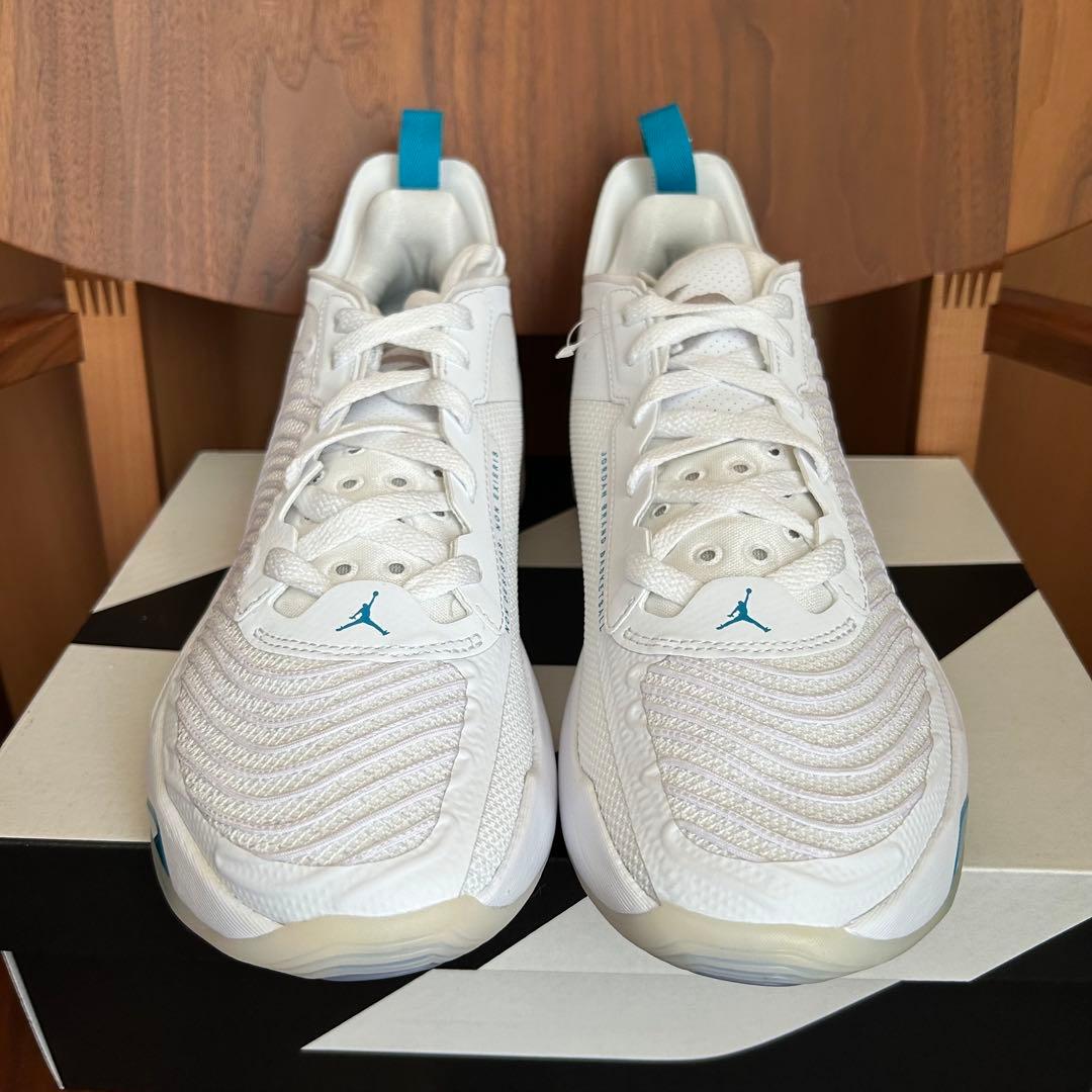 新品未使用 ジョーダン ルカ1 luka1 PF \"ネオ ターコイズ 28cm