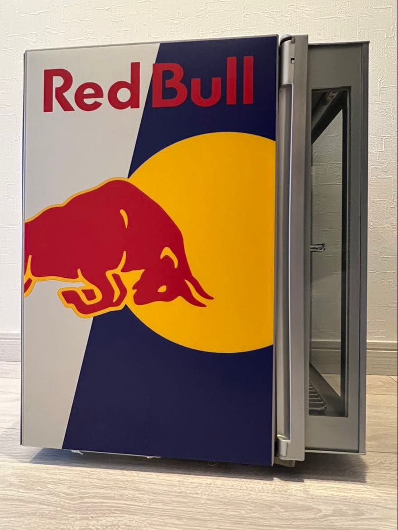 ※送料は購入者負担　Red Bull 冷蔵庫 ガラス扉付き