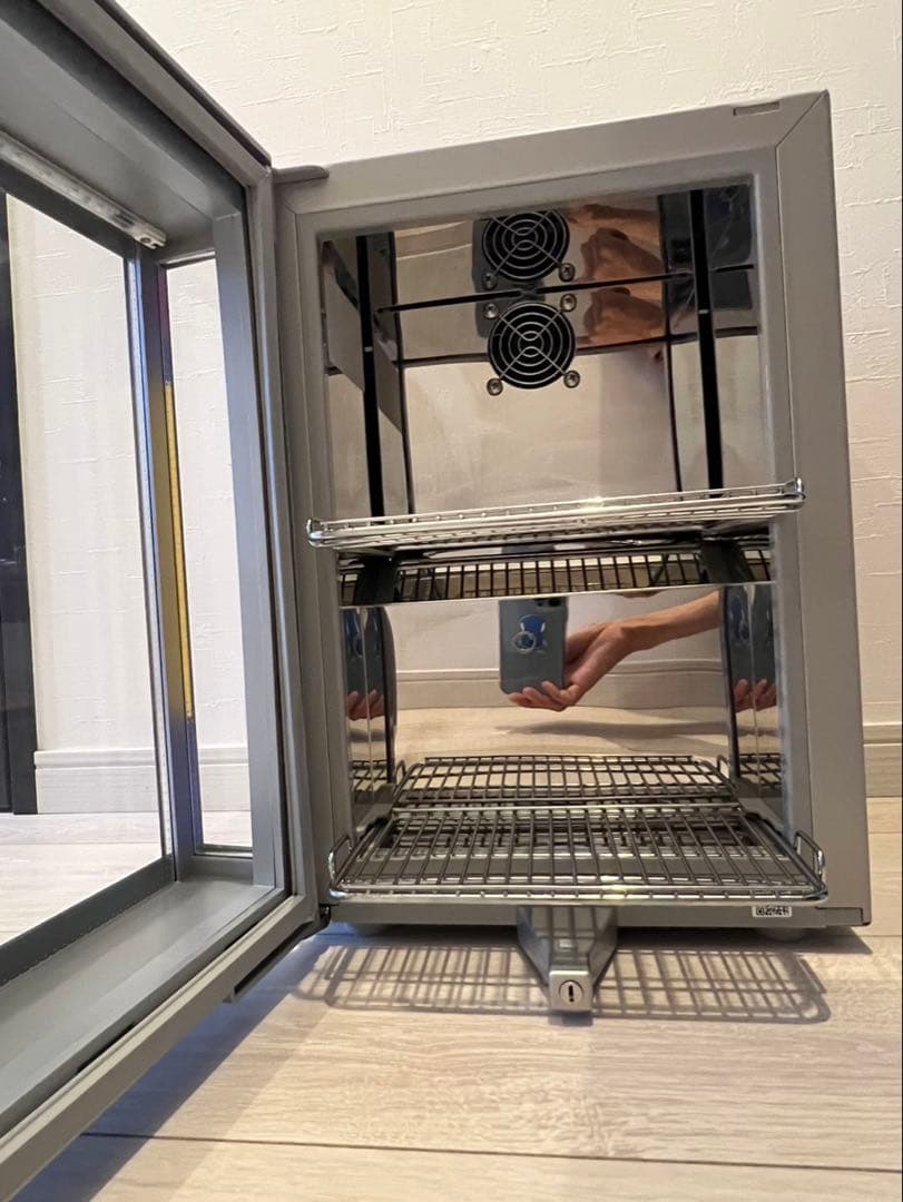 ※送料は購入者負担　Red Bull 冷蔵庫 ガラス扉付き