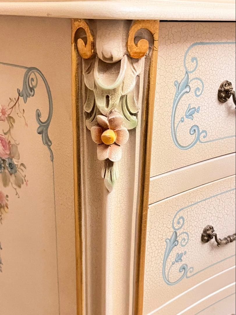 白家具ホワイトチェスト　ロココ調　シリック調