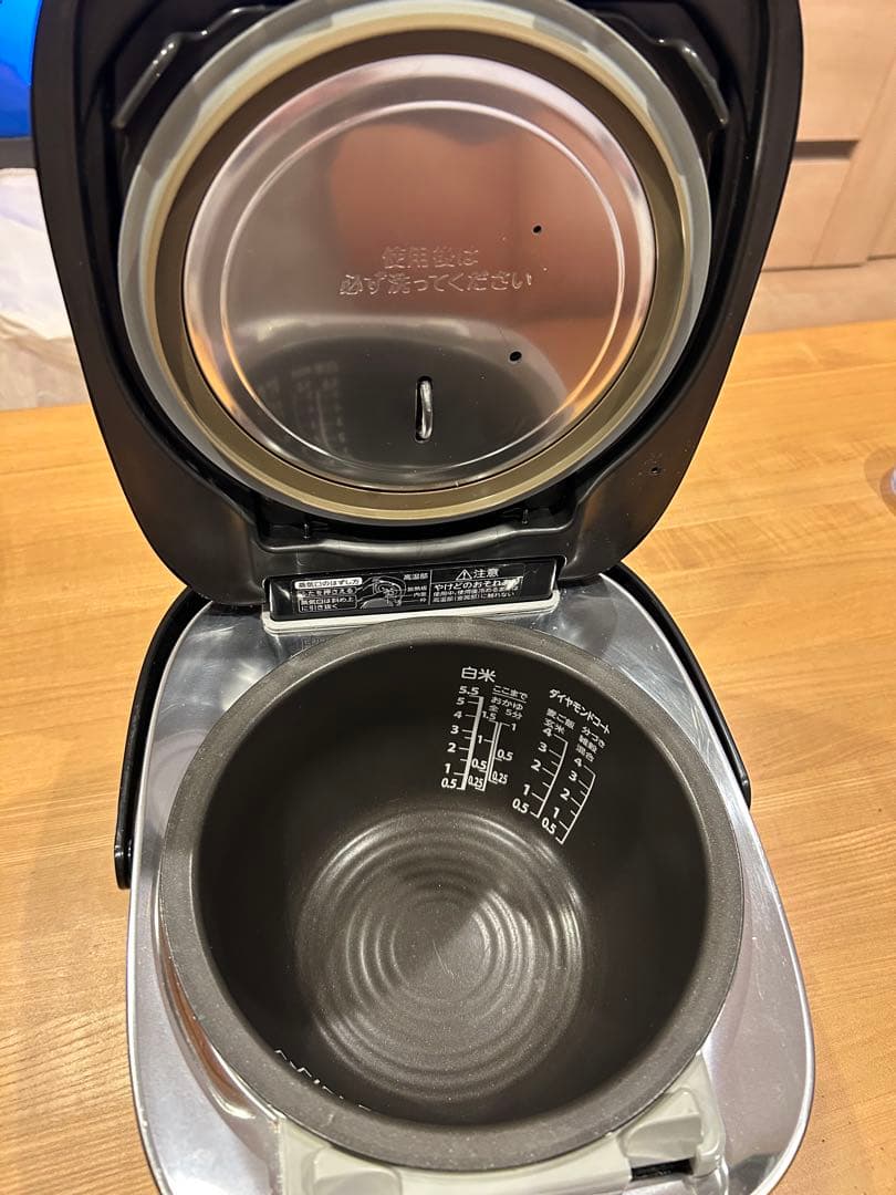 TOSHIBA(東芝) 炊飯器 炎匠炊き 5.5 RC-10VSR 真空IH