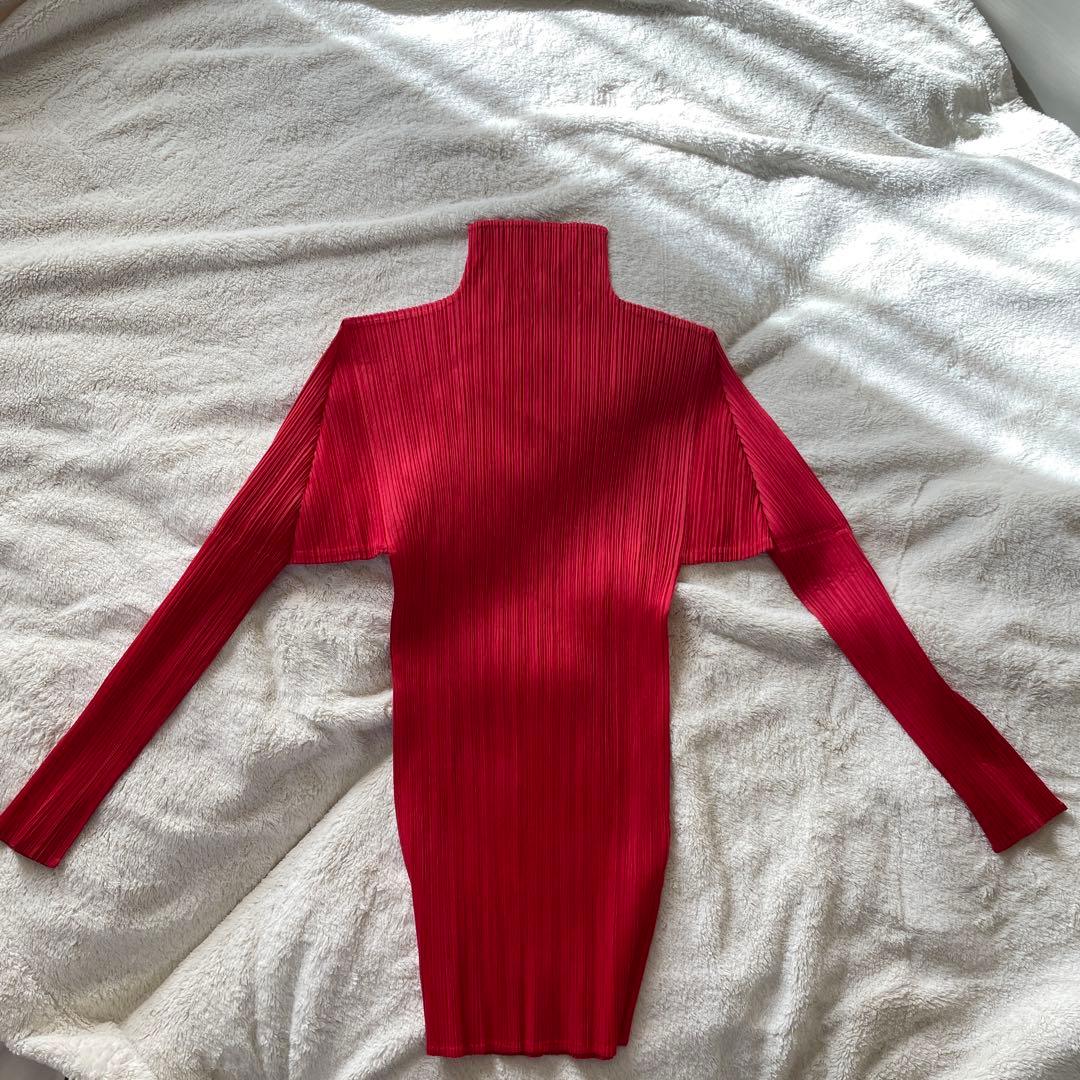 PLEATS PLEASE プリーツカットソー　レッド